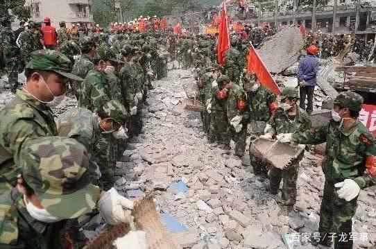 此国现金支付500亿美元，购36枚东风导弹，汶川地